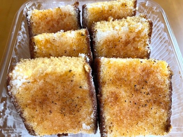 きれいに並べられたキャラメリゼカステラ