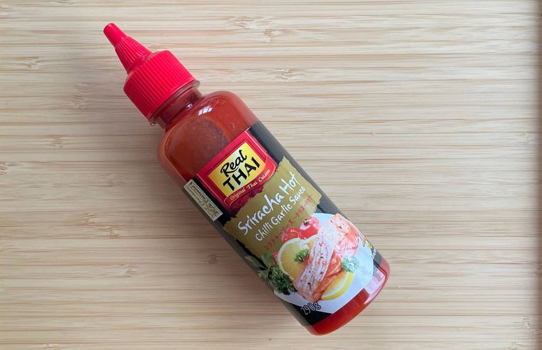 業務スーパーで購入したシラチャーソース