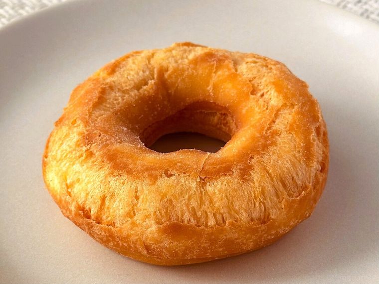 白皿にのったニューホームカット オリジナル