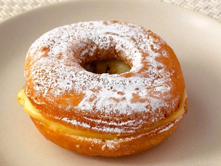 白皿にのったニューホームカット あんバター