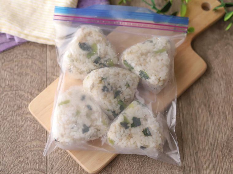 小松菜じゃこおにぎり