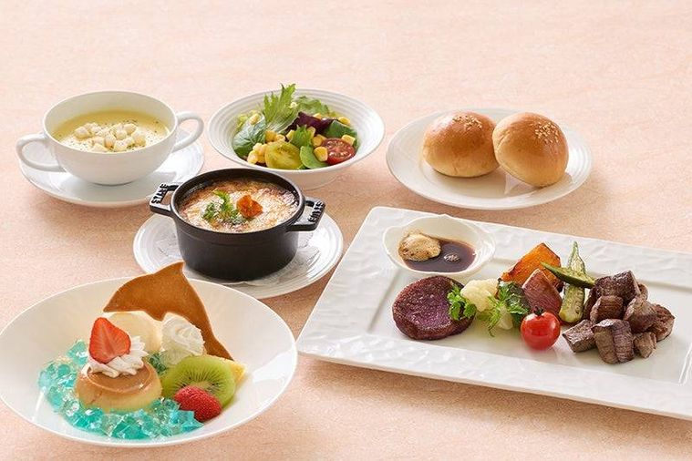 2. フォーシーズンジュニアモダンプレートキッズ鉄板2