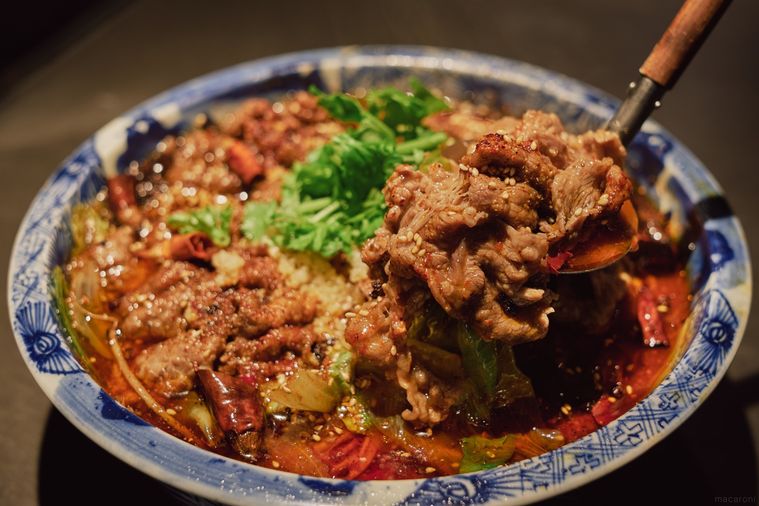 水煮牛肉のシズルカット