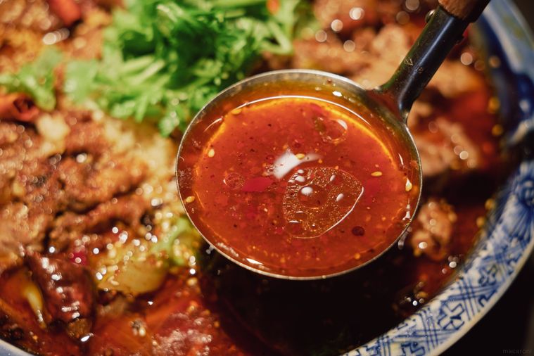 水煮牛肉のシズルカット