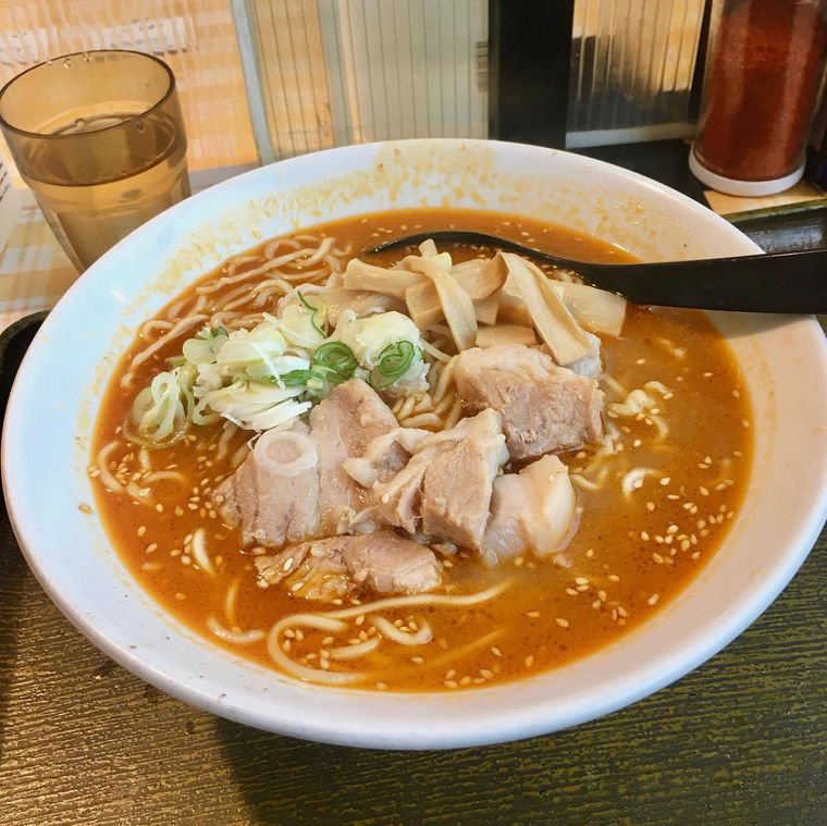 みそホルモン中華