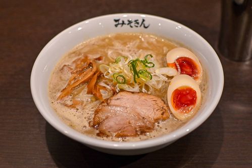 みそきん初のリアルラーメン屋に行ってきたヒカキン妥協なく仕上げた一杯の味とは東京