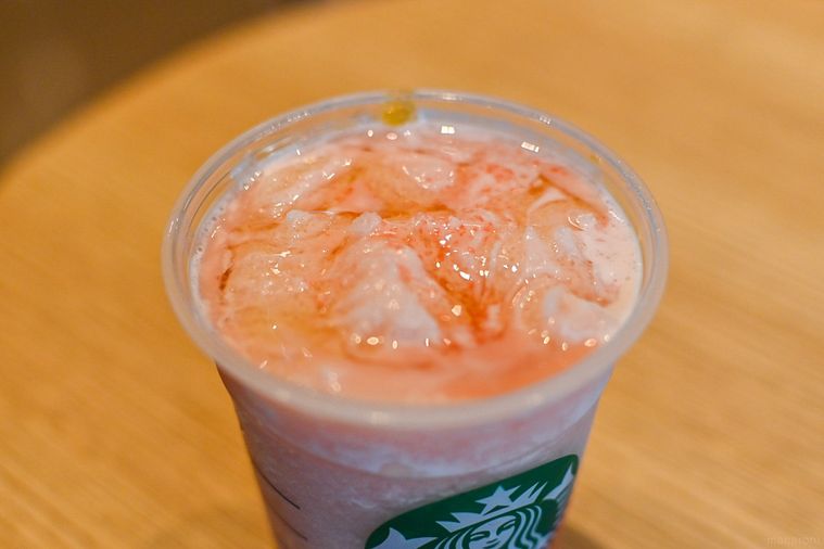 ドリンクのトッピングのアップ