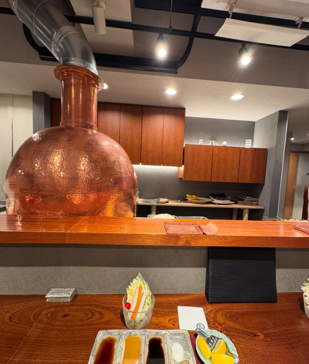 串かつ だいぼんの上品な佇まいの内観