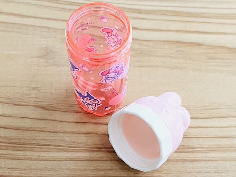 綿棒ケース マイメロクロミの中蓋を外した様子