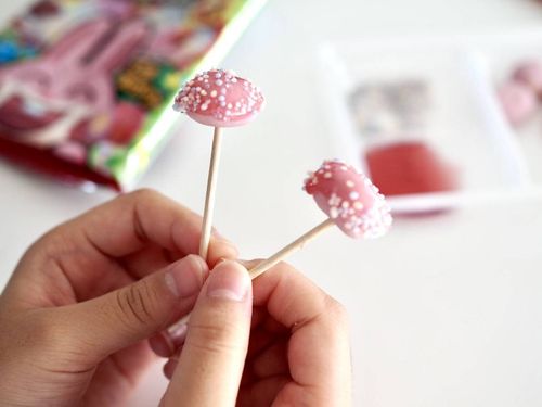 自分で作るりんごあめ。ダイソーのヒット知育菓子りんごあめソフトキャンディに子どもも大人も夢中