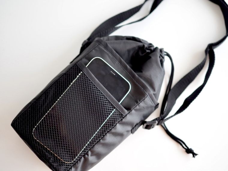 ダイソーモバイルショルダーメッシュバッグ