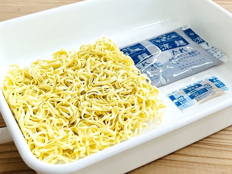 明星 中華三昧 赤坂璃宮 涼麺の麺、スープ、香辣醤