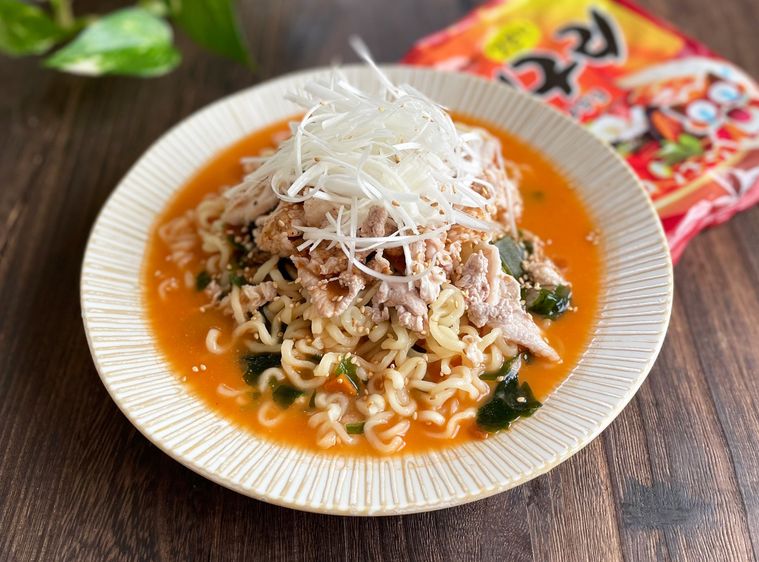 ゴマ担々麵風にアレンジした冷たいノグリラーメン