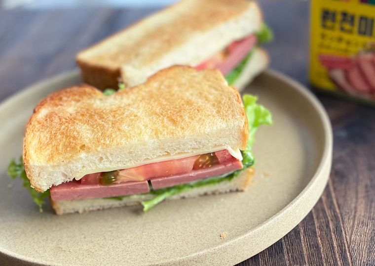 ランチョンミートで作ったトーストサンド