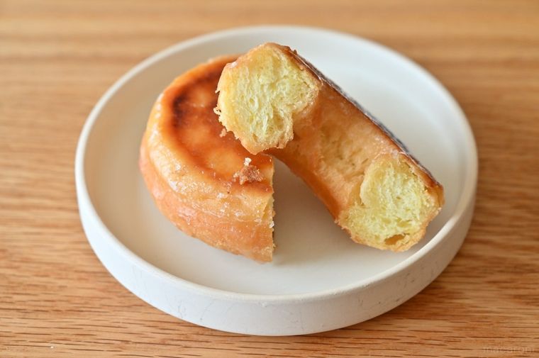 半分にカットした焼きホームカット ハニー