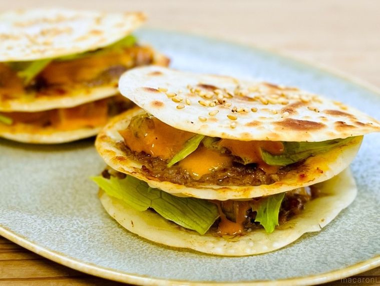 餃子の皮で作ったビッグマックタコス