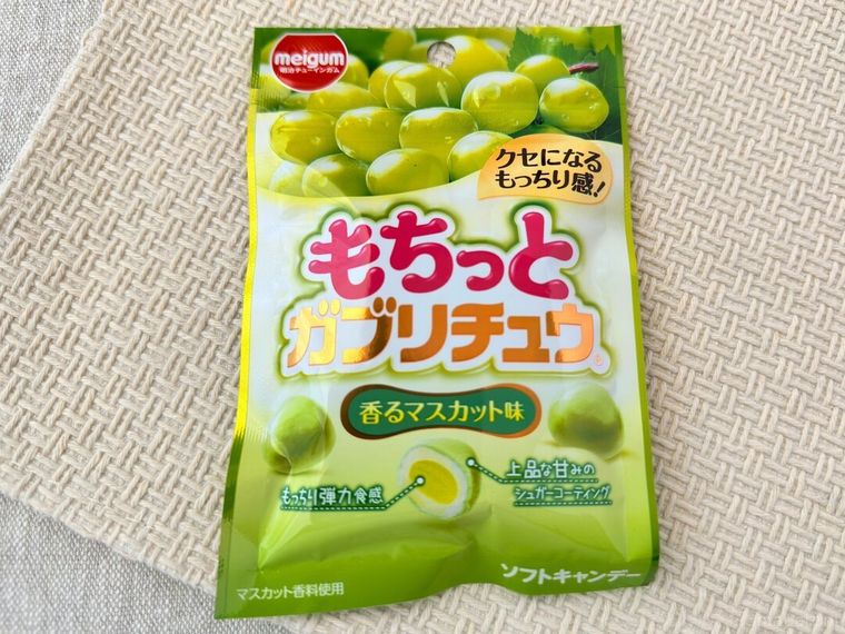 もちっとガブリチュウ 香るマスカット味のパッケージ