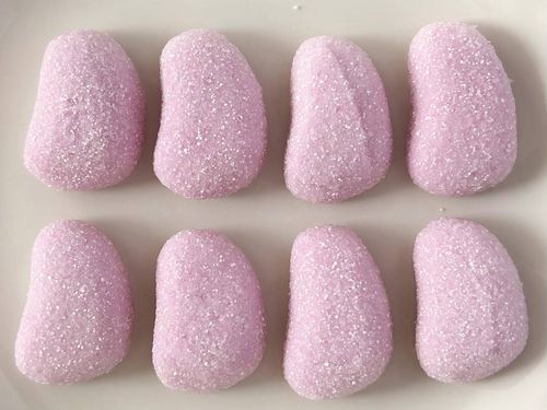 26日発売ファミマ限定とろみグミカンロが開発した新食感。今にもとろけそう