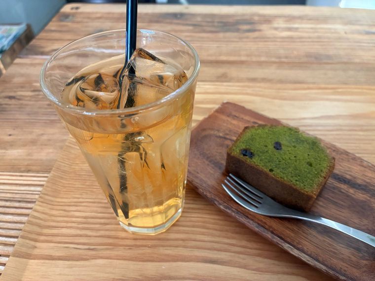 ハッピーノーズブレンドと抹茶レーズンケーキ