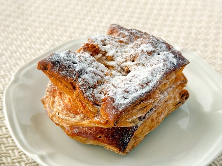 パッケージから取り出したカスタードパイシュー