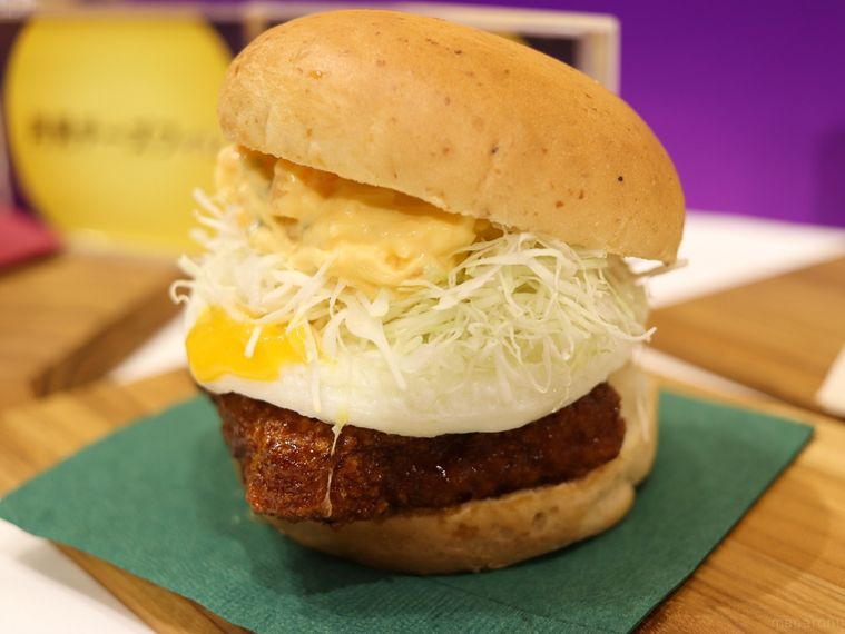 ケンタッキーとろり月見和風チキンカツバーガー タマゴたっぷりタルタル
