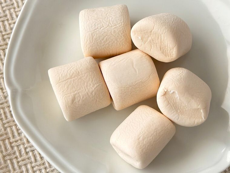 パッケージから取り出したダージリンティーマシュマロ