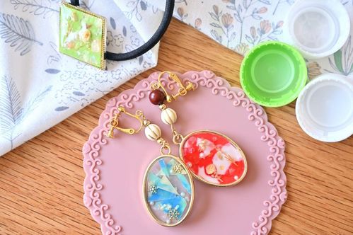 ペットボトルキャップがアクセサリーに大変身。100均アイテムと組み合わせて簡単に作れる