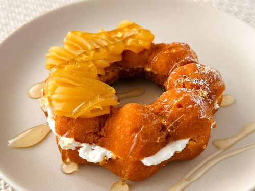 ミスド秋のいもくりにはちみつクリチ。背徳感満載のアレンジできたから試してみて