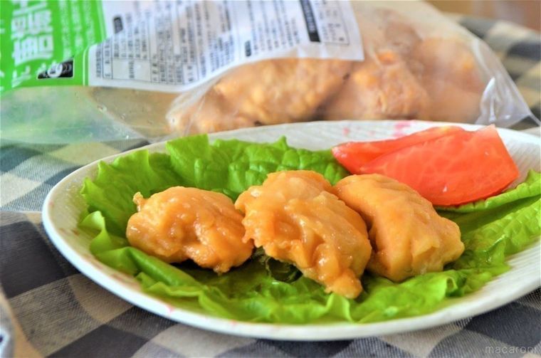 調理してお皿に盛り付けたあっさりお肉にこだわった唐揚げ