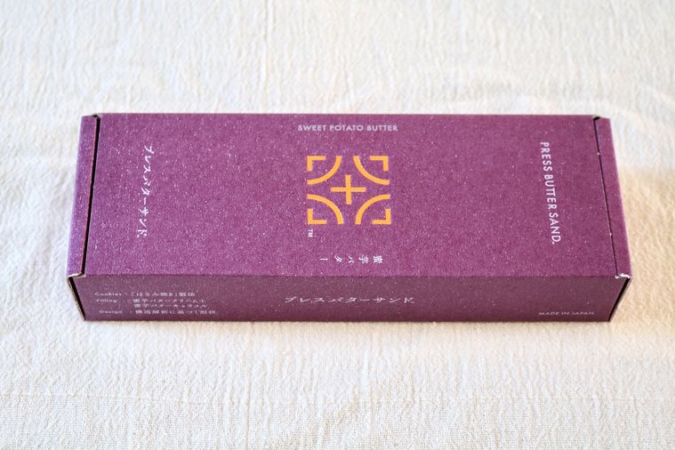 プレスバターサンドのバターサンド蜜芋バターのパッケージ