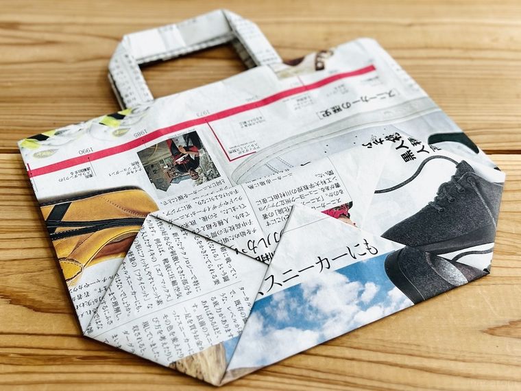 新聞紙で作ったエコバッグ