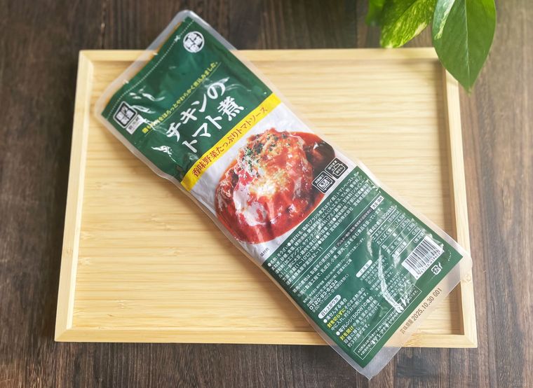 業務スーパーチキンのトマト煮のパッケージ
