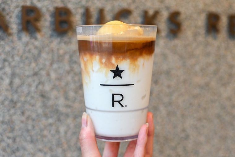 アフォガードを持っているところ