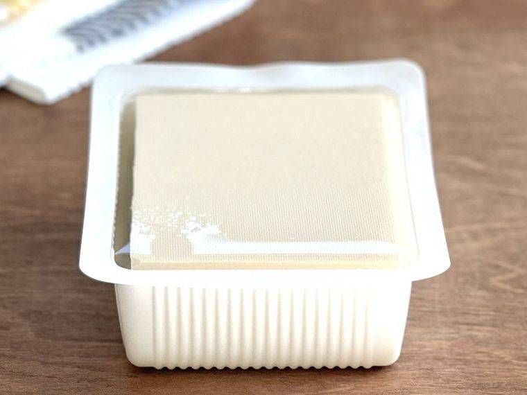 パックに入った豆腐