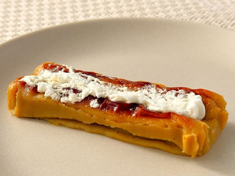 白皿に盛り付けられた紅はるかのスイートポテト