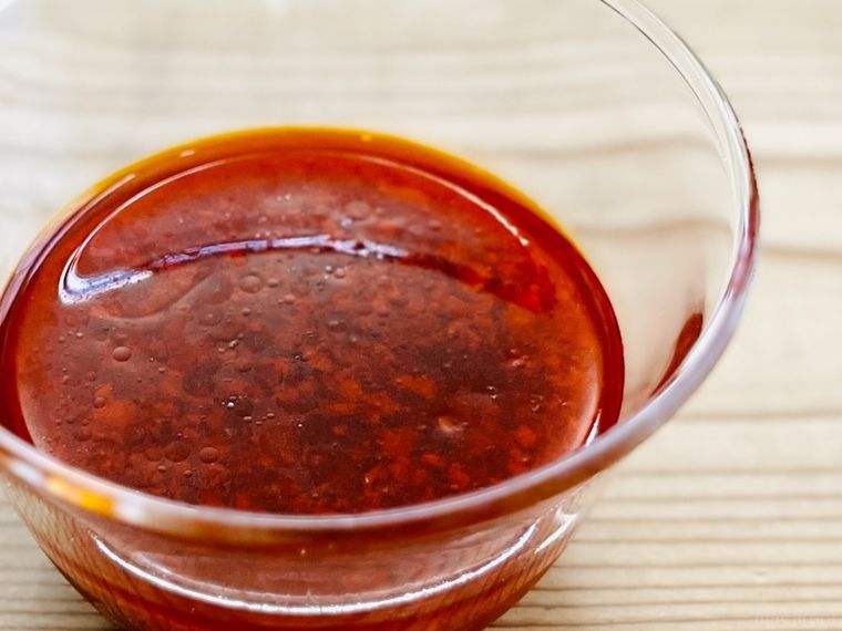 器に盛られた麻婆豆腐の素