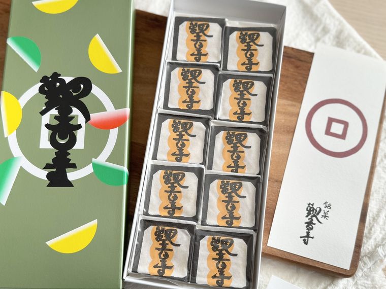 白栄堂銘菓 観音寺のパッケージ中身