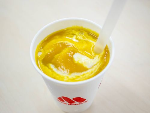 モスシェイク50周年新作紅はるかがまるで蜜が詰まった冷やし焼き芋