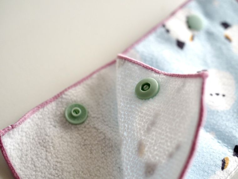 樹脂ホックを取り付けたところ