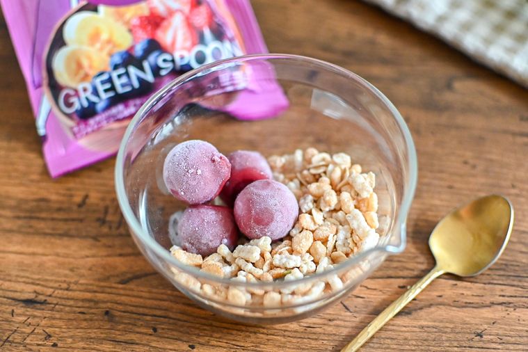 アイスを入れたグラノーラ