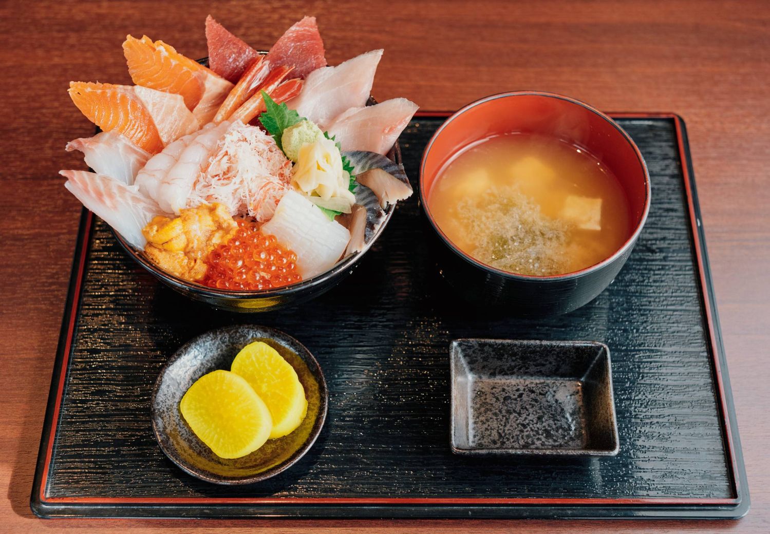 釧ちゃん食堂の海鮮丼