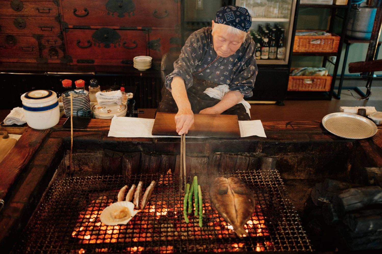 炉ばたの店内の様子