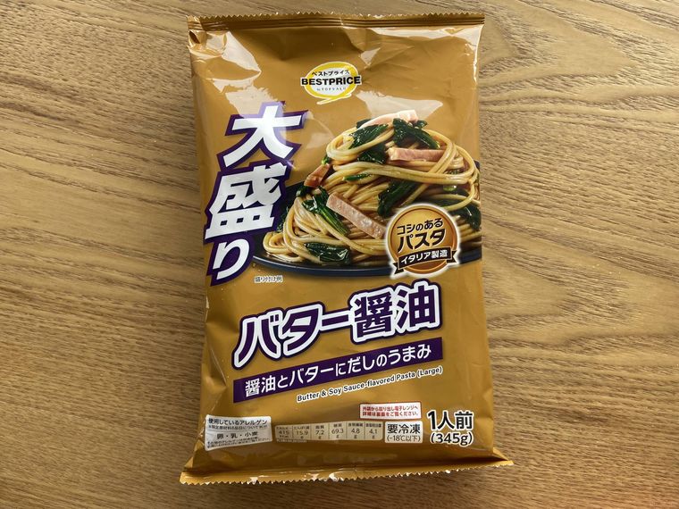 イオン トップバリュ 大盛りバター醤油のパッケージ