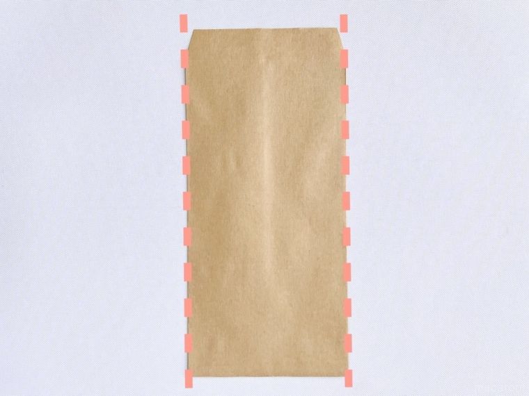 茶封筒を真上から見た様子