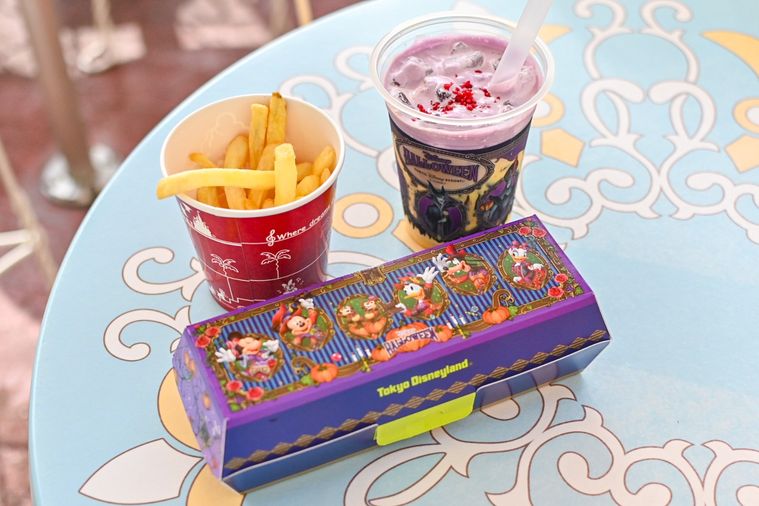 ホットドッグのセットのアップ