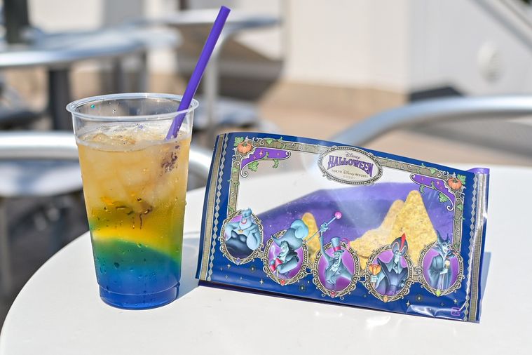 スナックとドリンク