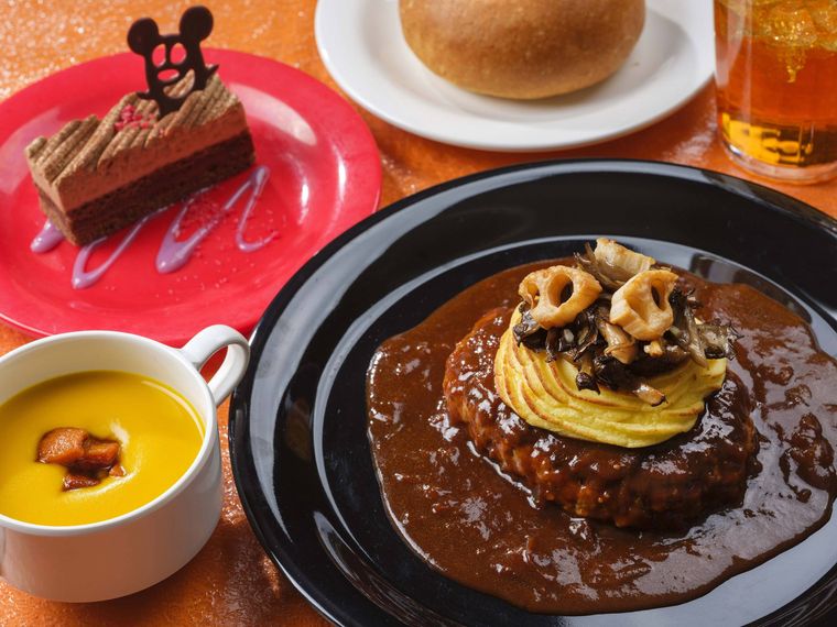 ハンバーグとスープとデザート