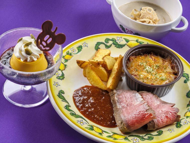 スープとプレートとデザート