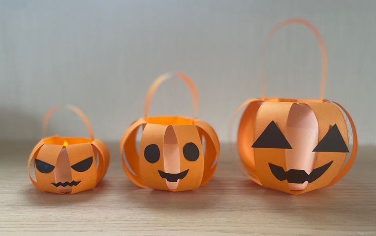色画用紙で作ったハロウィンランタン3つを並べた写真