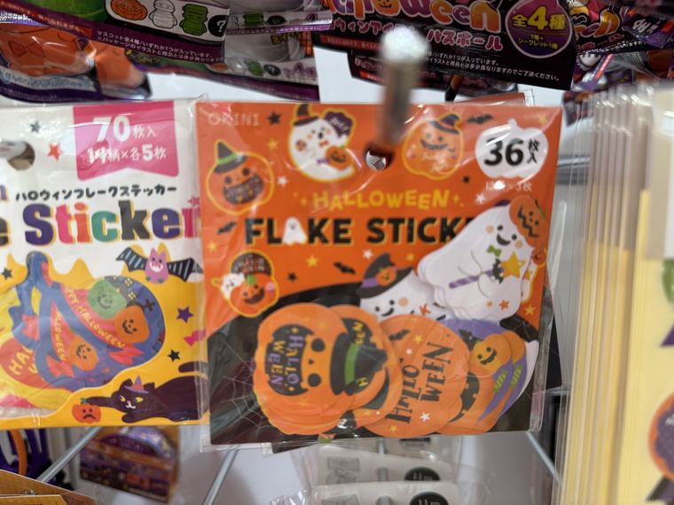 セリアのハロウィンフレークステッカー
